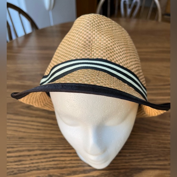 David & Young Ladies Straw Fedora Size- One Size Fits Most Preloved - Picture 1 of 6